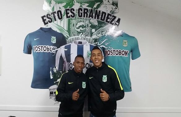 El 12 de enero fue presentado Daniel Londoño como juevo jugador de Nacional, al lado de Andrés Ibargüen. Pero a la fecha no ha sido inscrito oficialmente ante Dimayor. Solamente hay un cupo por llenar. Foto tomada de la página web del Atlético Nacional.