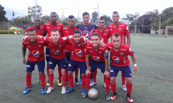 El Medellín que este domingo (10)  mañana le ganó a Inder Girardota 4x1 en la Primera A. Foto Carlos Julio Serna / Cápsulas. 