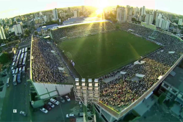 Arena Conda / Olé / Conmebol. 