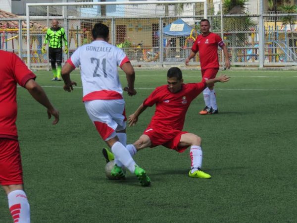 GUARNE. La primera jornada en fútbol deparó la primera goleada de Bogotá a Norte. Foto Centro de Prensa cord Antioquia.