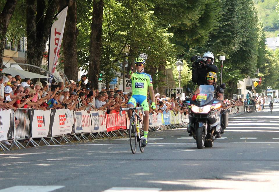 Alberto Contador ganó la etapa reina de la Ruta del Sur, en Francia y superó por 13 segundos a Nairo Quintana, con quien tuvo un cara a cara en la montaña. Foto cortesía Route du Sud.