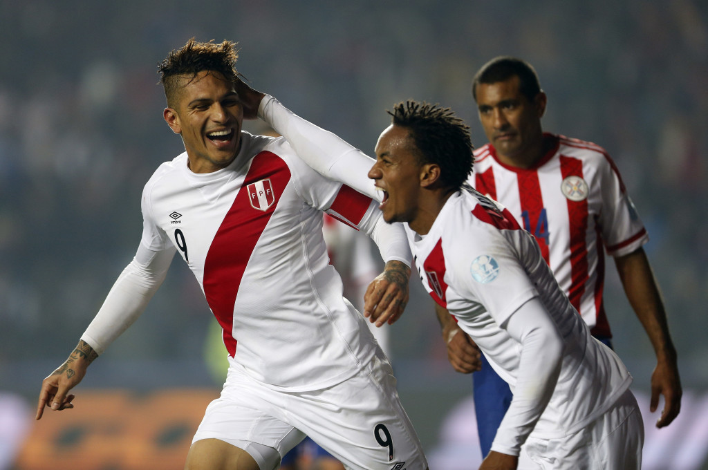 CONCEPCIÓN. Paolo Guerrero  y André Carrillo marcaron en la victoria este viernes de Perú 2 x 0 ante Paraguay que lo llevó al tercer puesto de la Copa América. Foto AP  