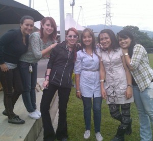 Jeraldine con sus colegas del periodismo deportivo de Antioquia,