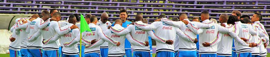 MONTEVIDEO. Selección Colombia en la segunda práctica cumplida el domingo en el estadio Franzini. Foto Colfútbol