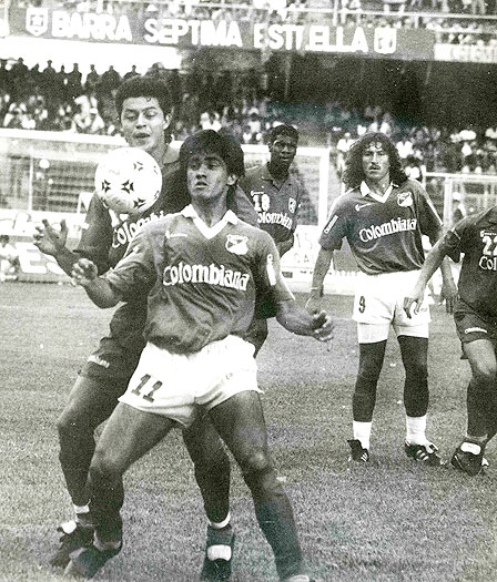 El delantero Juan Carlos Ibañez durante su paso por el Deportivo Cali en 1993. Archivo - El País