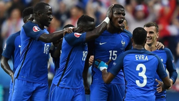 Francia se medirá el jueves a Alemania en semifinales después de golear (5-2) a la admirable Islandia, una de las sorpresas agradables de la Eurocopa. Foto tomada de la página web de la UEFA.