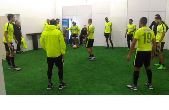 CURITIBA. La gentileza de los directivos del Coritiba permitieron que Nacional realizara una sesión en el propio camerino del equipo brasilero. Foto Atlético Nacional.