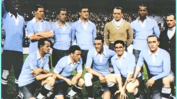 La FIFA ordenó a Uruguay quitar dos estrellas de su camiseta
